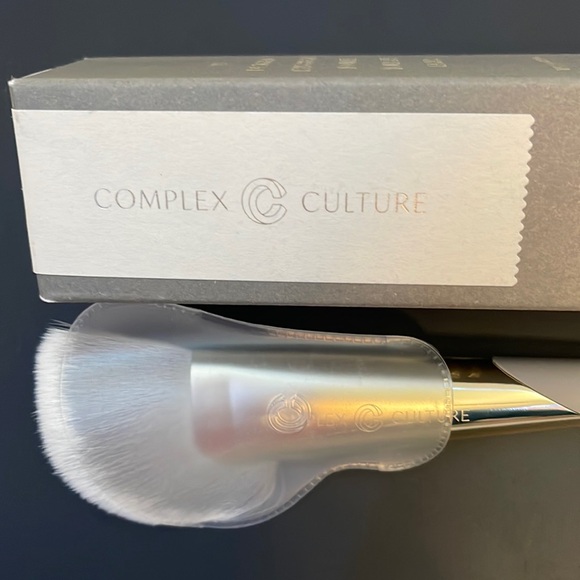 BEAUTY CARE: Lipstick, Hair Care, SkinCare etc - Picture 12 of 14